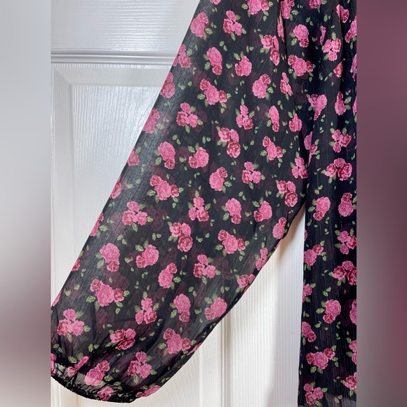 NWT TORRID Women's Plus Size Crinkle Chiffon Tie Front Long Sleeve Top Size 2X - Picture 10 of 10